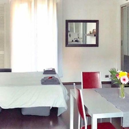 Cozy Studio Apartment - Borgo Campidoglio トリノ エクステリア 写真